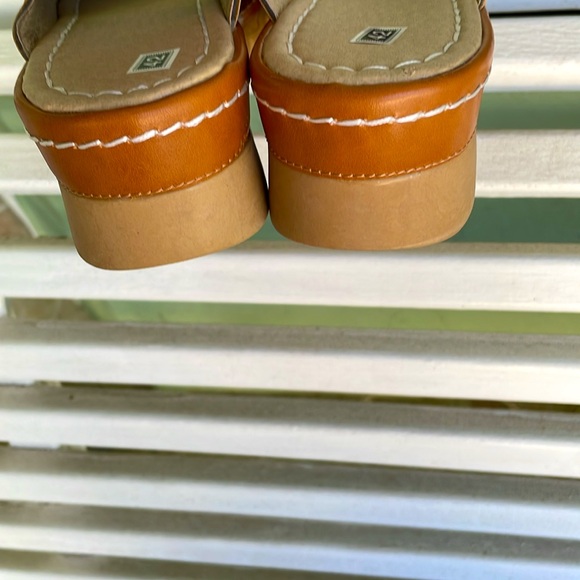 New Sandals Size 8.5 - Picture 6 of 7